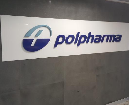 POLPHARMA | Plexiglass Signage